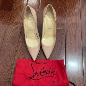 Christian louboutin Décolleté style heels size 7.5 worn once